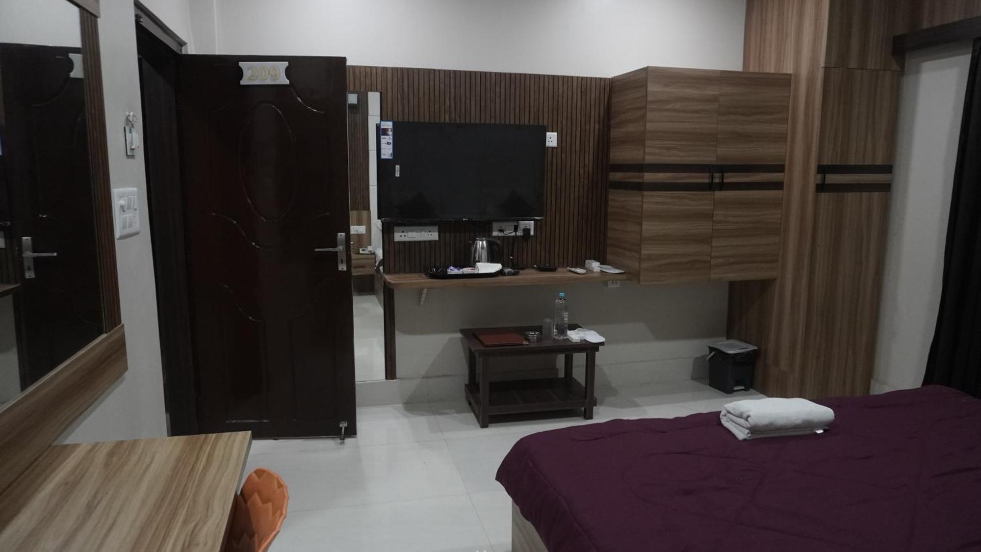 Hotel Himalaya Agartala Exteriér fotografie