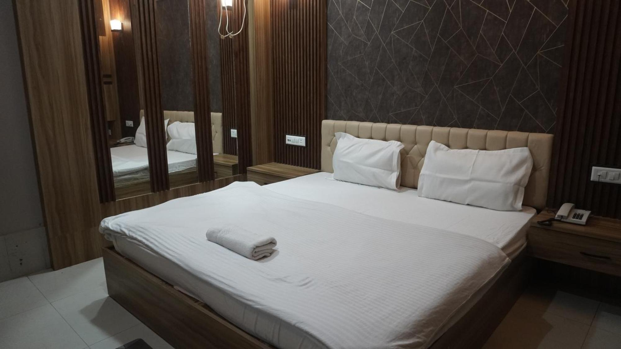 Hotel Himalaya Agartala Exteriér fotografie
